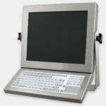 IP65/IP66-Kurzhubtastatur mit Touchpad, montiert auf einem Monitor mit Universalhalterung