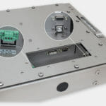 22-Zoll-Breitbild-Industriemonitore mit Universalhalterung und robuste Touchscreens der Schutzart IP65/IP66, Ansicht DC-Kabelausgang